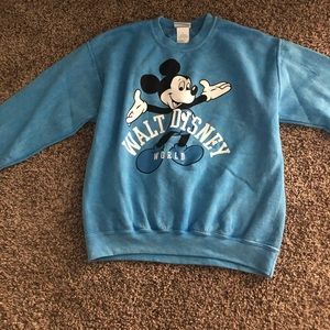 Disney Mickey Mouse sweatshirt Size M